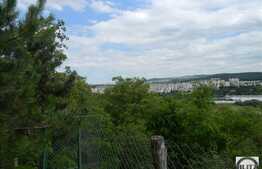 Teren de vanzare 5064 mp, front stradal 30 ml, zona linistita de case/vile!