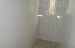 Teren 2500 mp + casa renovabila de 180 mp, 2 fronturi stradale, zona linistita!