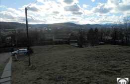 Teren 654 mp, front 24 ml, locatie linistita si expozitie insorita!