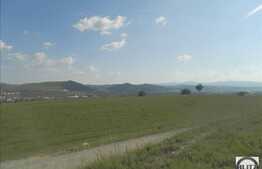 De vanzare teren, 10000 mp, front stradal 150 ml, zona linistita!