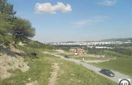 De vanzare teren, 10000 mp, front stradal 150 ml, zona linistita!