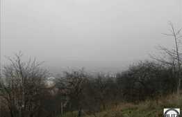 Vanzare teren, 591 mp, front 27 m, in zona de case, POT este 35 % si CUT 0,9