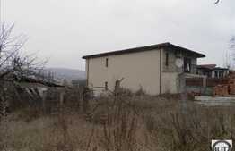 Teren de vanzare 600 mp cu 12 ml front la strada, in zona de case