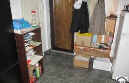 Apartament 2 camere semidecomandate de vanzare, 38 mp. Loc parcare inclus!