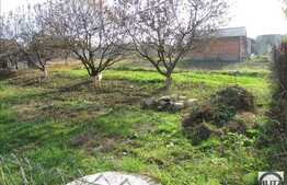 Teren de vanzare, 795 mp, front 17,5 ml, utilitati la front, zona linistita