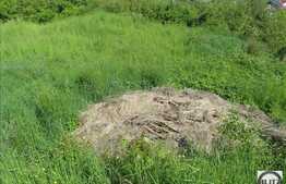 Vanzare teren 1600 mp, front stradal 40 ml, zona de case si vile