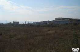 5800 mp in zona cu specific industrial!