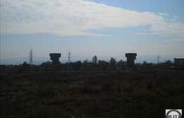 5800 mp in zona cu specific industrial!