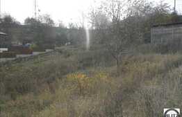 Vanzare teren 500 mp, front 12 ml, utilitati la front, zona linistita!