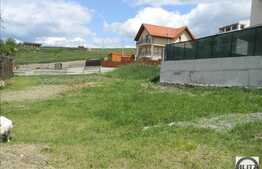 Teren de vanzare 745 mp, front stradal 15 ml, zona linistita de case/vile