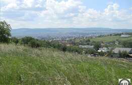 Vanzare teren 4100 mp, zona linistita de case si vile