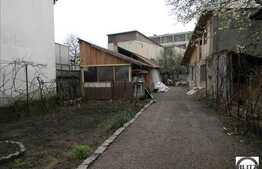 De vanzare teren 920 mp plus casa demolabila 90 mp
