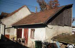 Teren situat in Cluj Napoca la artera principala din Marasti !