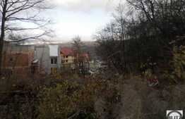 De vanzare teren, suprafata totala de 910 mp cu front de 33 ml, zona frumoasa!