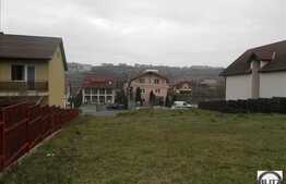 Vanzare teren 480 mp cu front de 18 ml, zona Campului