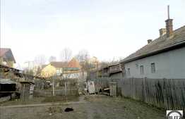 Teren de vanzare 400 mp, front 21 ml, cu casa demolabila, zona linistita