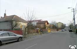 Teren de vanzare 400 mp, front 21 ml, cu casa demolabila, zona linistita