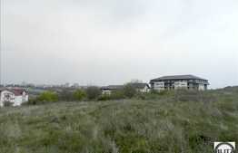 Vanzare teren 500 mp, front 18 ml, zona Negoiu, cu panorama deosebita