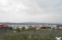 Vanzare teren 500 mp, front 18 ml, zona Negoiu, cu panorama deosebita