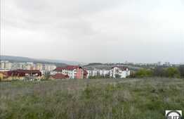 Vanzare teren 500 mp, front 18 ml, zona Negoiu, cu panorama deosebita