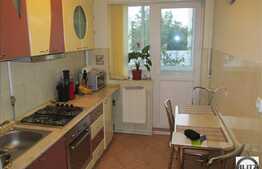 Zona Alverna, 2 camere decomandate, 52 mp utili, etajul 1