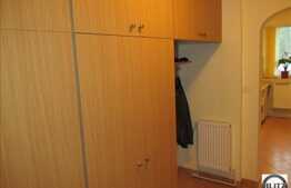 Zona Alverna, 2 camere decomandate, 52 mp utili, etajul 1