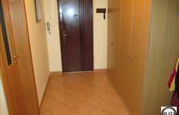 Zona Alverna, 2 camere decomandate, 52 mp utili, etajul 1