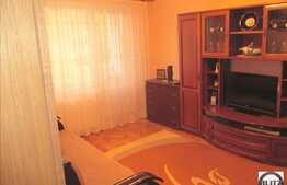 Zona Alverna, 2 camere decomandate, 52 mp utili, etajul 1