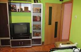 Zona Alverna, 2 camere decomandate, 52 mp utili, etajul 1