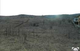 Teren de vanzare 3500 mp, front 35 ml, zona foarte linistita!