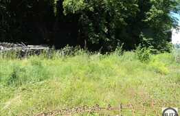 Teren de vanzare 592 mp, utilitati la front, zona linistita de case!