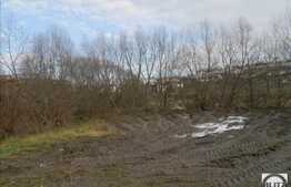 Vanzare teren 1060 mp cu front de 18 ml, in zona Campului