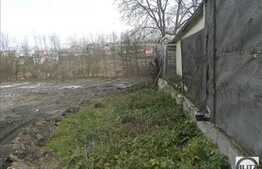 Vanzare teren 1060 mp cu front de 18 ml, in zona Campului