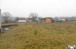 Teren de vanzare 1000 mp, cu front de 35 ml, zona linistita de case