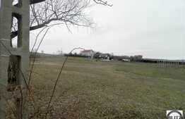 De vanzare teren pretabil pentru o casa individuala, 500 mp cu front de 20 ml