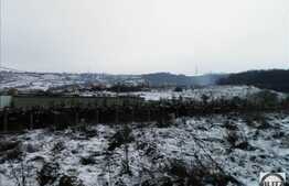 Teren de vanzare 1050 mp, 2 fronturi stradale! Pretabil pentru o casa sau duplex