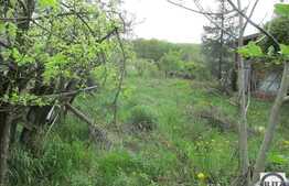 Teren intravilan, 514 mp, 2 fronturi stradale, zona linistita, necesita PUZ