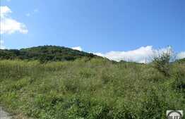 Teren de vanzare 500 mp, front 28 ml, zona foarte linistita!