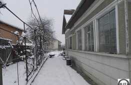 Teren de vanzare, pretabil pentru constructia a 3 case insiruite sau duplexuri