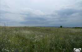 Vanzare teren 3000 mp, front stradal 35 ml, zona in curs de dezvoltare!