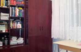 De vanzare 2 camere decomandate, 40 mp utili, in zona strazii Primaverii.