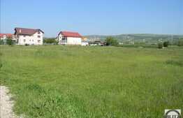 Vanzare teren 2150 mp, PUZ in lucru, zona linistita de case si vile