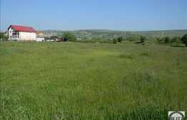 Vanzare teren 2150 mp, PUZ in lucru, zona linistita de case si vile