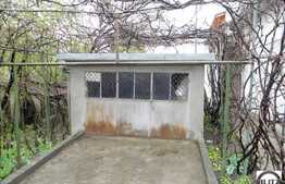 De vanzare teren 505 mp, front la 2 strazi