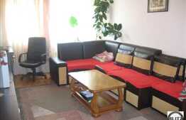 80 mp utili, 4 camere decomandate, zona Piata Marasti. Loc de parcare si boxa!