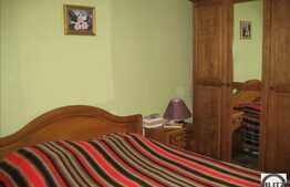 80 mp utili, 4 camere decomandate, zona Piata Marasti. Loc de parcare si boxa!