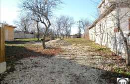 Teren 890 mp de vanzare, zona retrasa si linistita