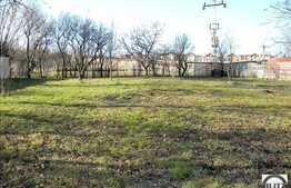 Teren 890 mp de vanzare, zona retrasa si linistita