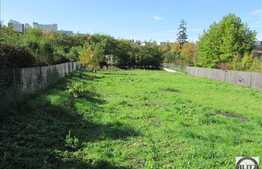 Teren de vanzare cu PUZ si PUD, 1250 mp, front 23 ml, zona de case!