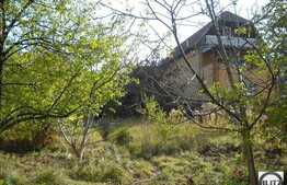 Locatie retrasa dar conectata din plin la viata orasului!